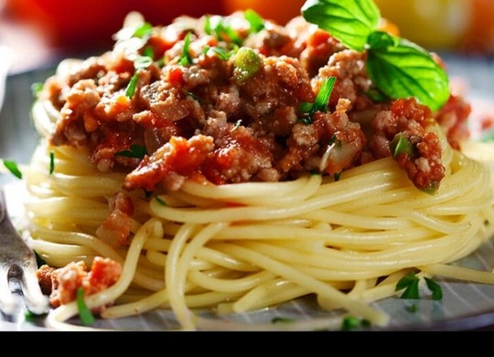 Спагетти с фаршем на сковороде